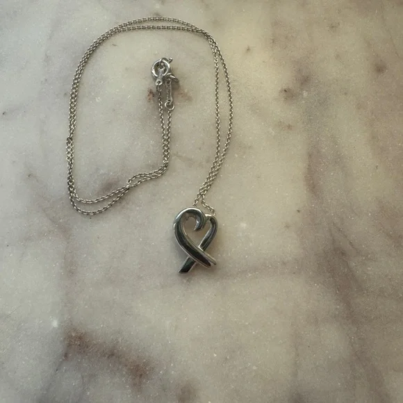 HP! ๐๐ Tiffany & Co. Paloma Picasso Loving Heart Pendant in Sterling Silver - Picture 3 of 9